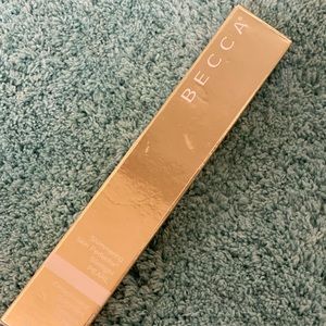 Becca shimmering skin perfector in pearl